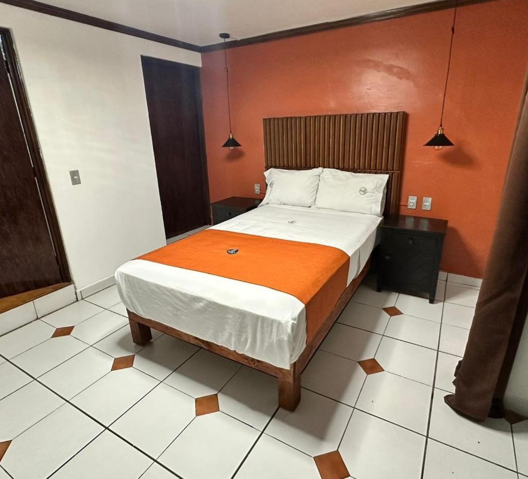 Hotel Zapotlan Ciudad Guzman Exterior foto